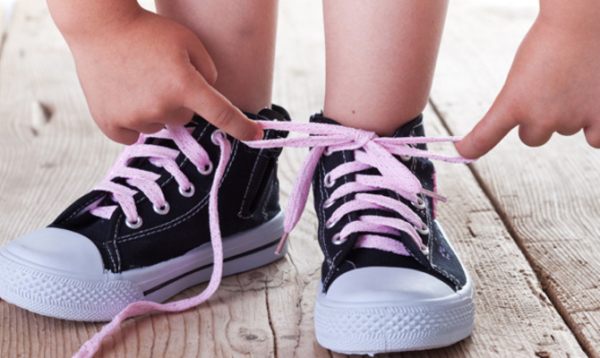 Что делать со шнурками, чтобы не развязывались в неподходящий момент